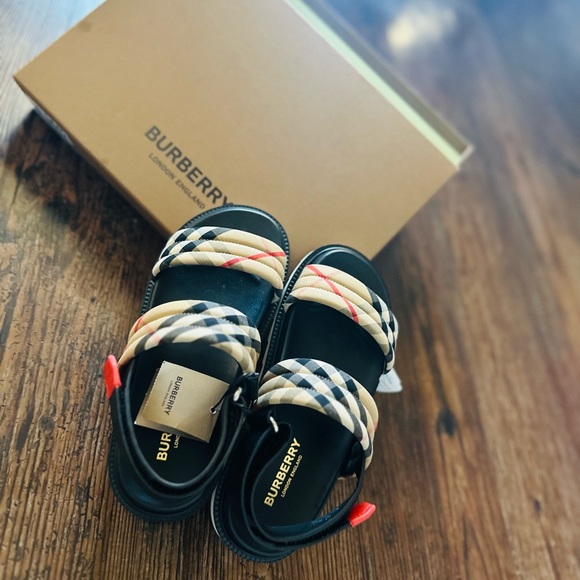 Burberry sandal - Picture 4 of 4